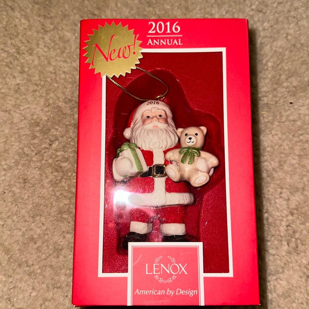 2016 Lenox Santa and bear ornament